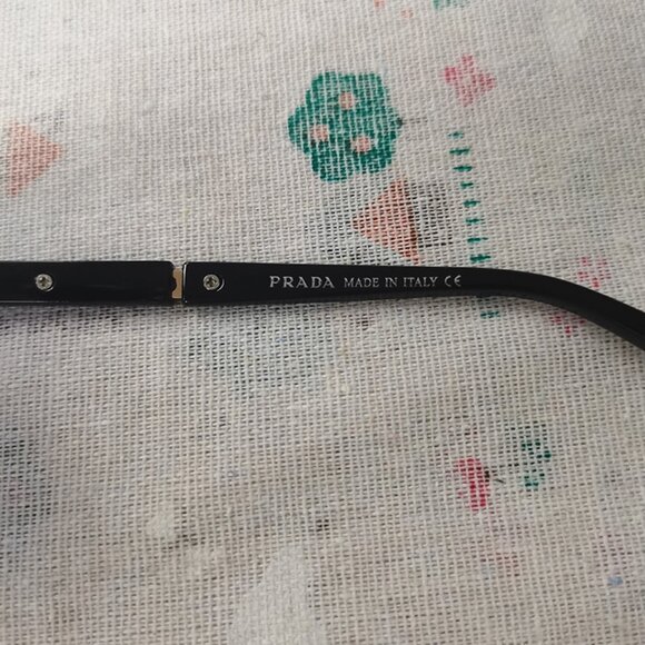 Prada Gradient Sunglasses - Picture 10 of 12